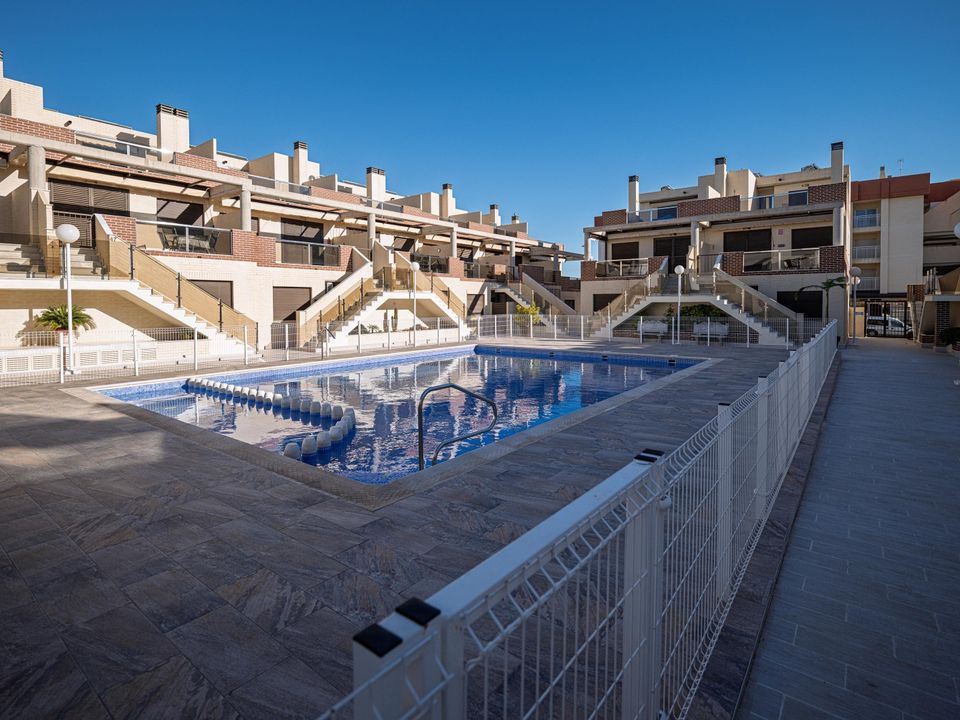 Lejlighed i Cabo Roig, Alicante - foto 1