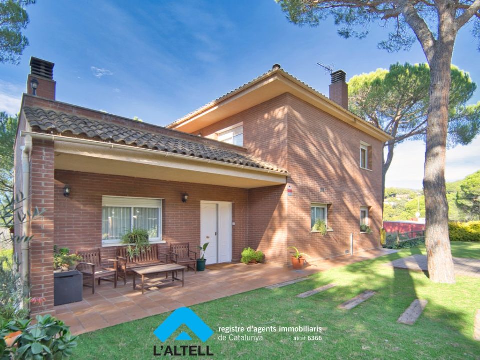 Villa i L'Ametlla Del Valles, Barcelona - bilde 1
