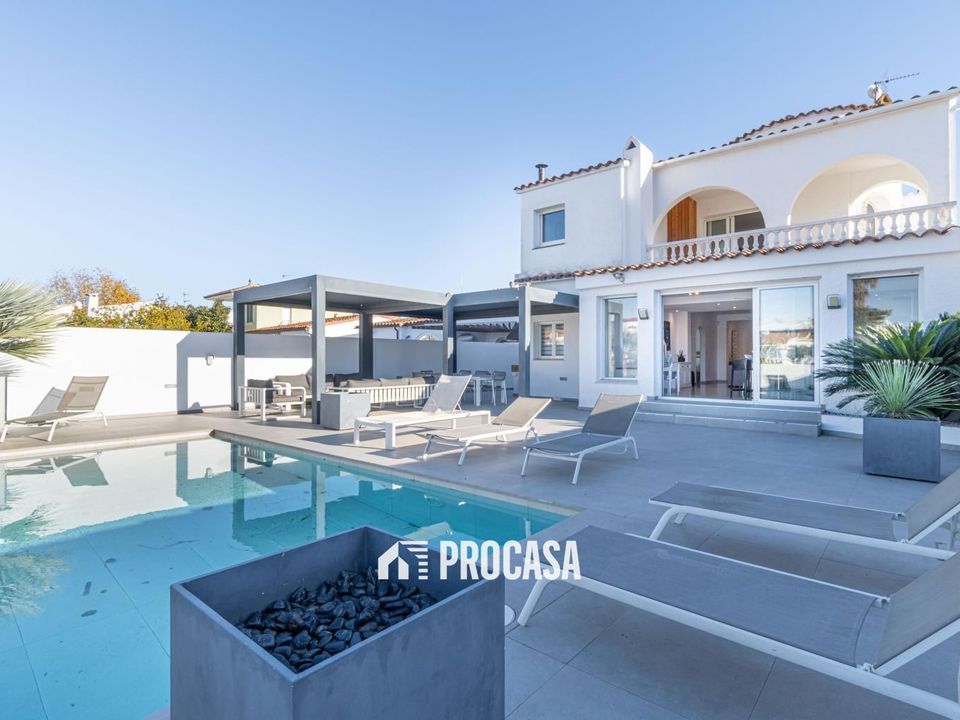 Villa i Empuriabrava, Gerona - foto 2