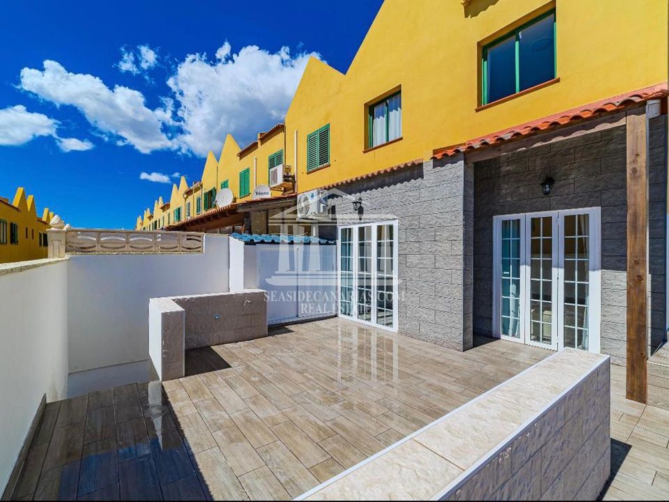 Terraced house in San Miguel De Abona, Tenerife - photo 1