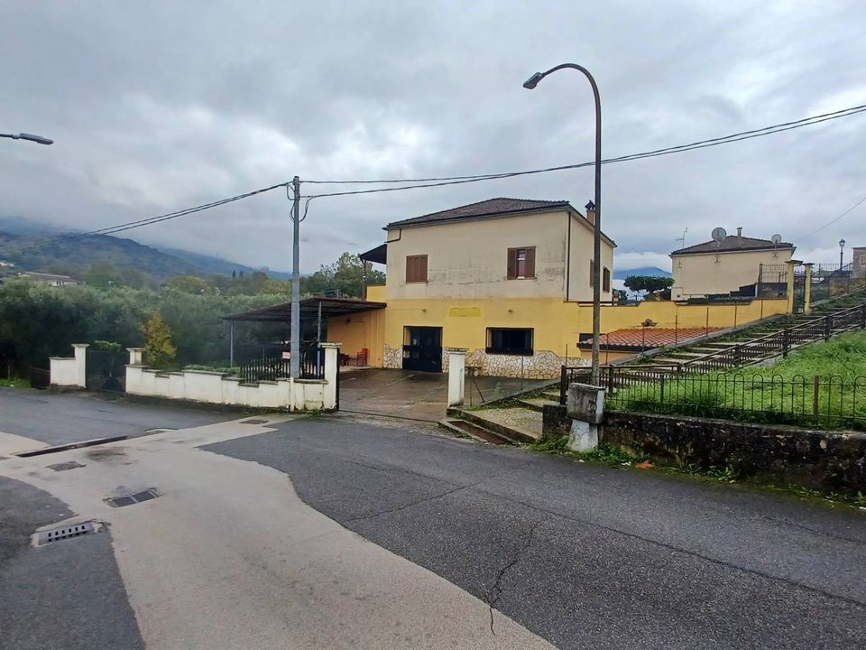 Erhvervsejendom i Amaseno, Frosinone - foto 2