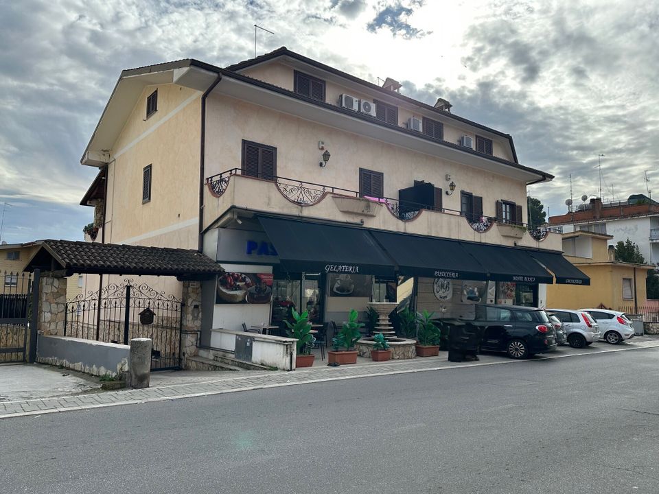 Erhvervsejendom i Fonte Nuova, Rome - foto 3