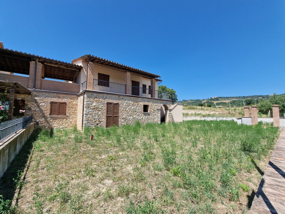Byhus i Todi, Perugia - foto 3