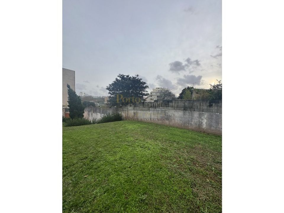 Helårsgrund i Maia, Porto - foto 1
