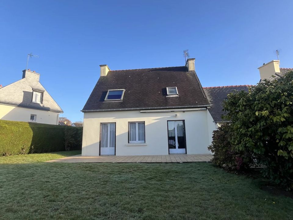 Villa en Guingamp, Cotes-d'Armor - foto 1