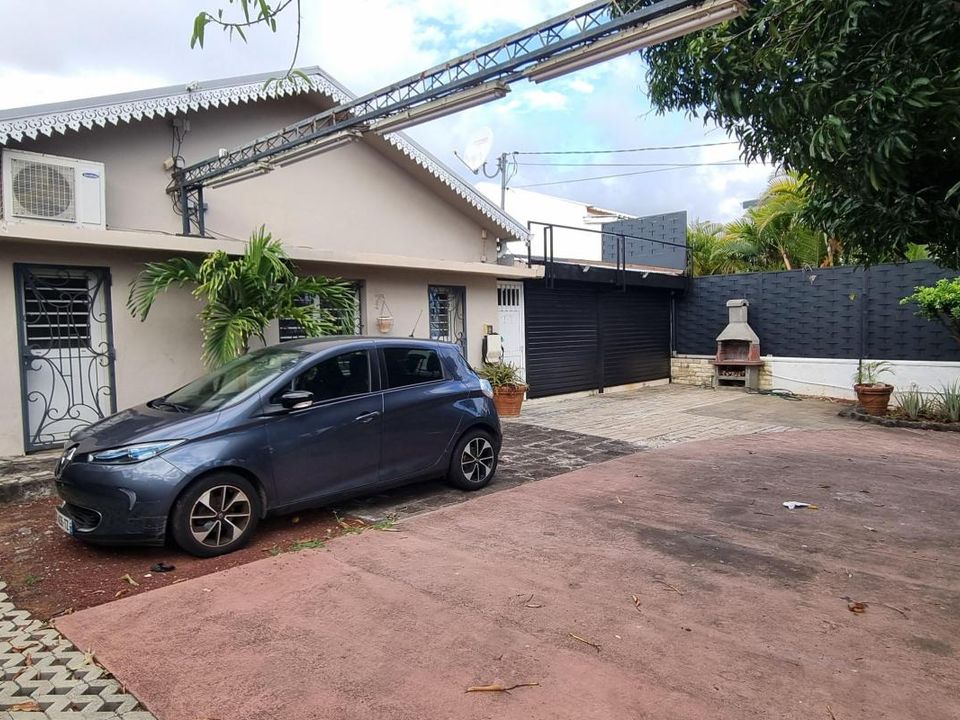 Erhvervsejendom i Saint-Pierre, La Reunion - foto 2
