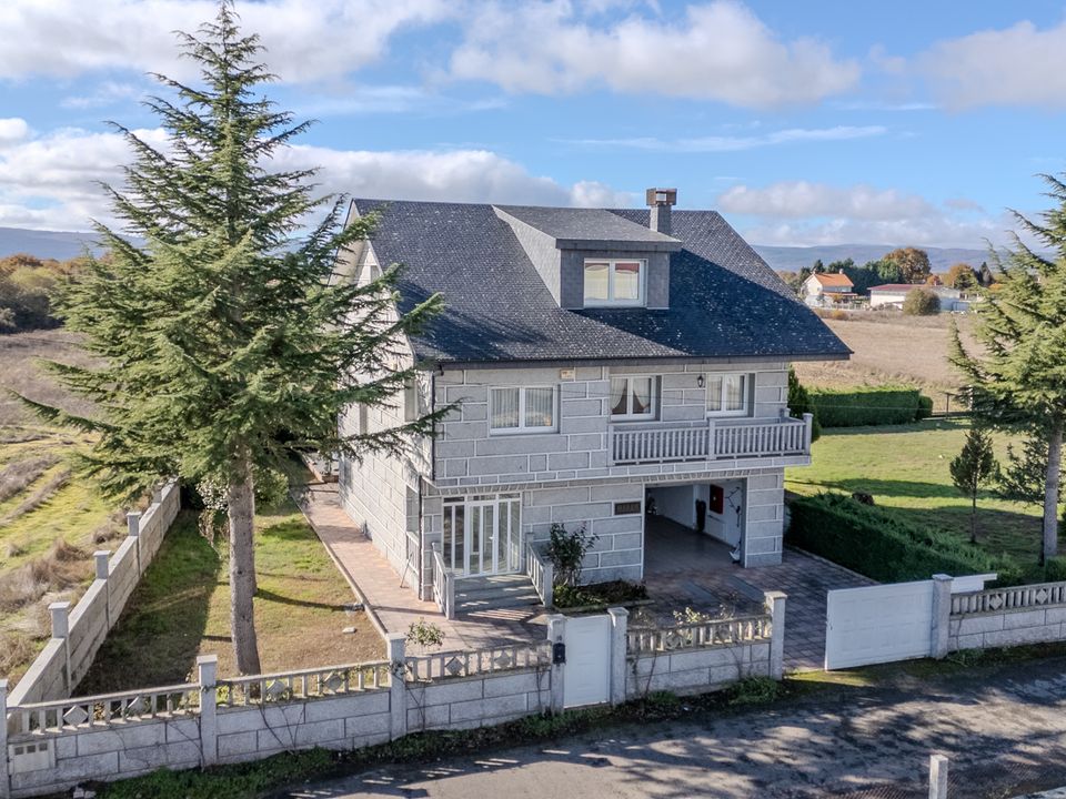 Byhus i A Pena (Xinzo De Limia), Orense - foto 1