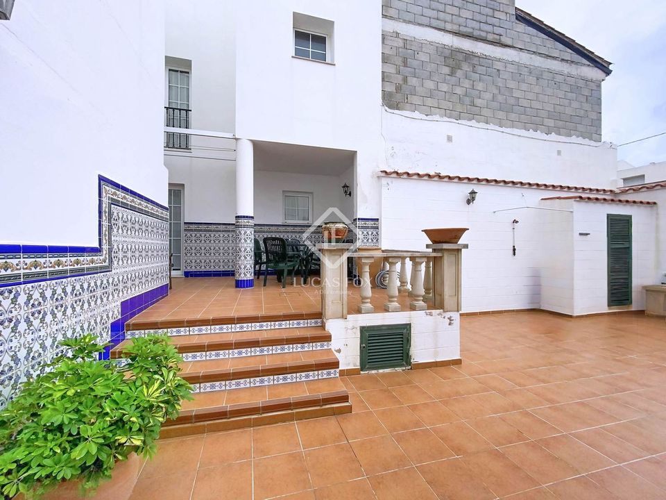 Villa in Es Castell, Menorca - foto 2