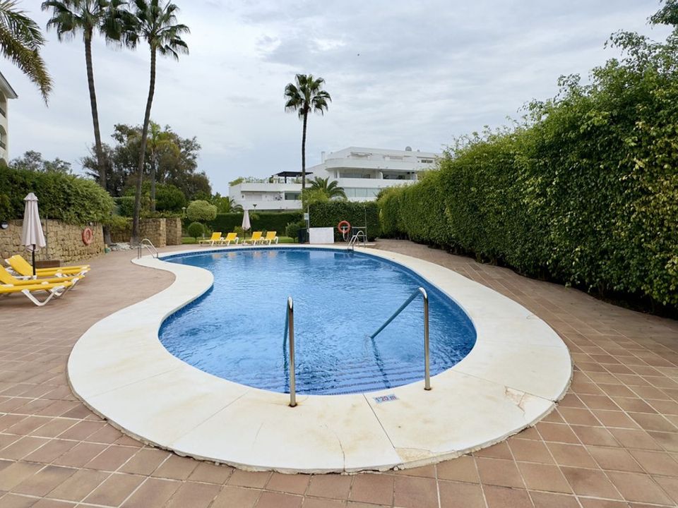 Lejlighed i Elviria, Malaga - foto 1
