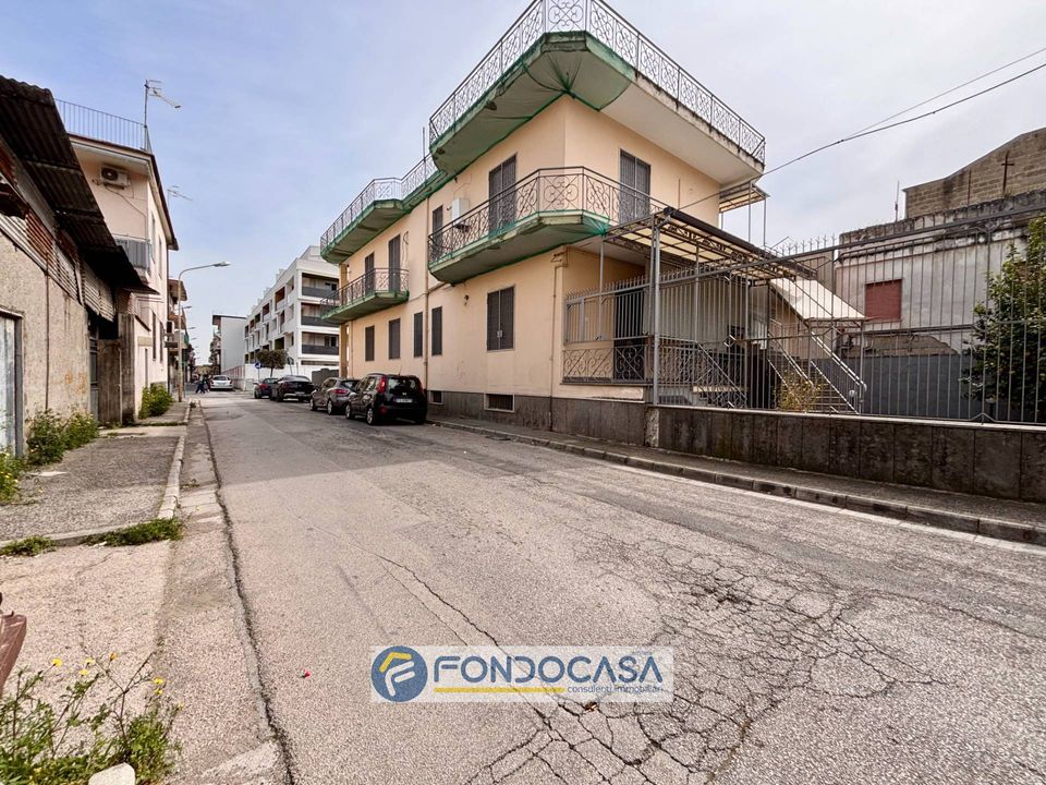 Erhvervsejendom i Sant'Antimo, Naples - foto 1