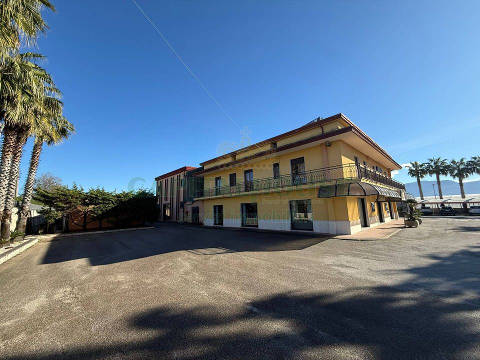 Erhvervsejendom i Eboli, Salerno - foto 4