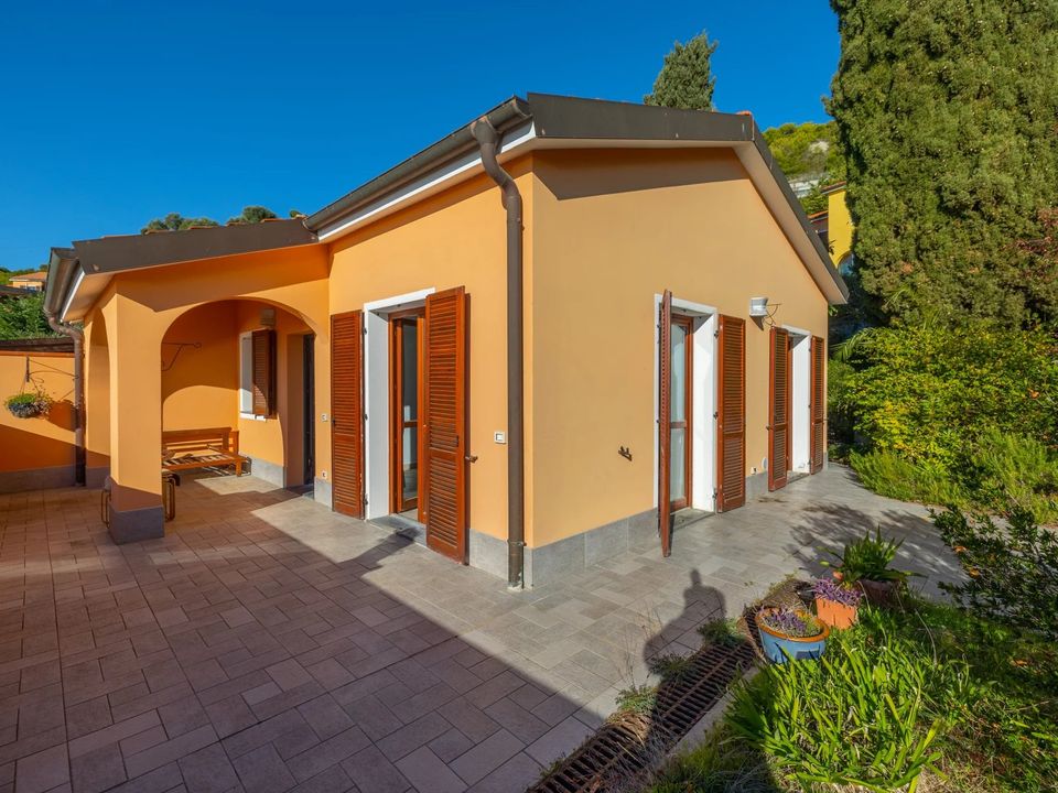 Villa i Ventimiglia, Imperia - foto 1
