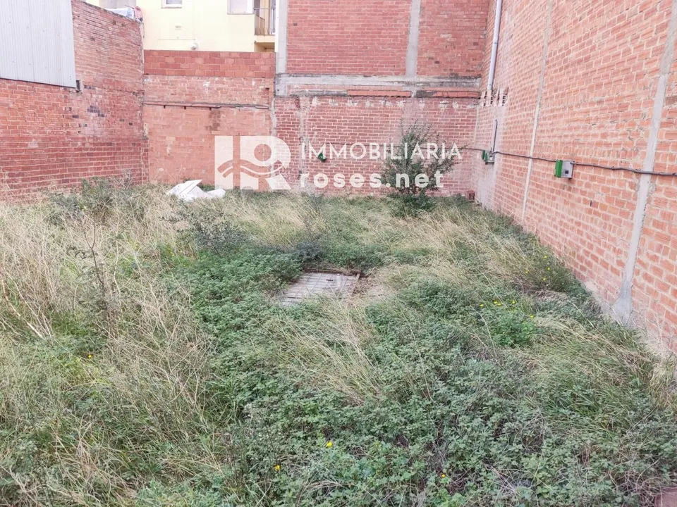 Finca i Figueres, Gerona - bilde 1
