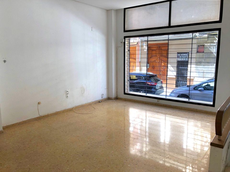 Erhvervsejendom i Carcaixent, Valencia - foto 1
