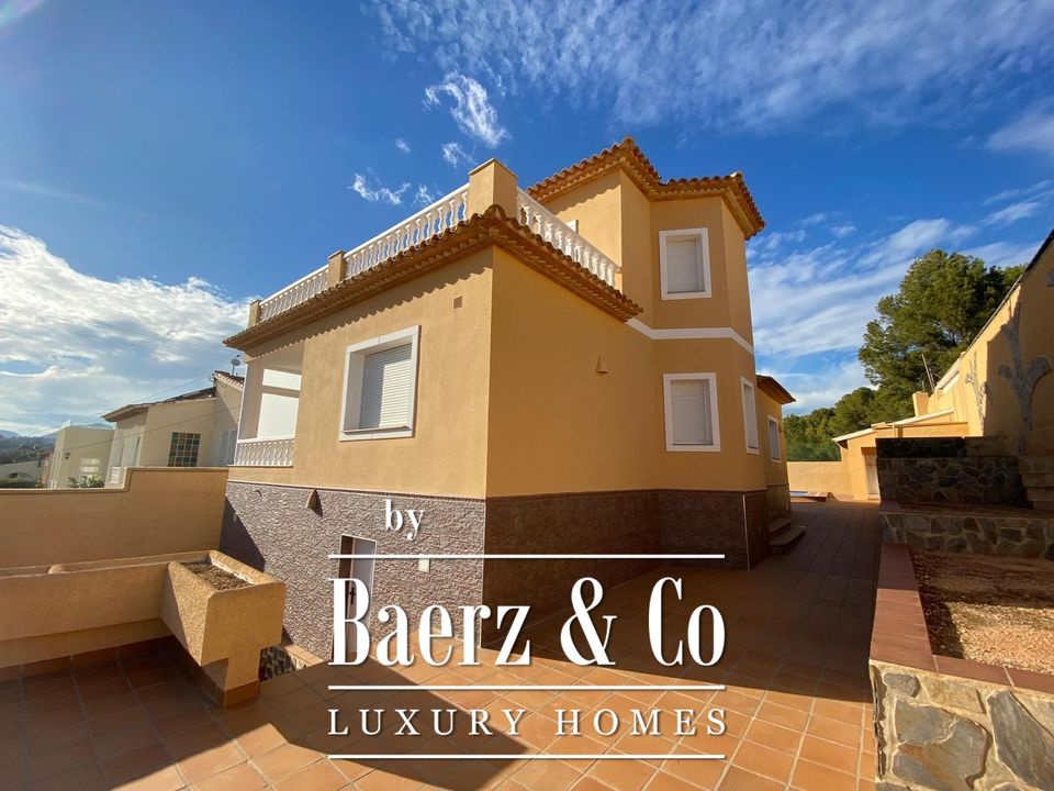 Villa i Alfaz del Pi, Alicante - foto 1
