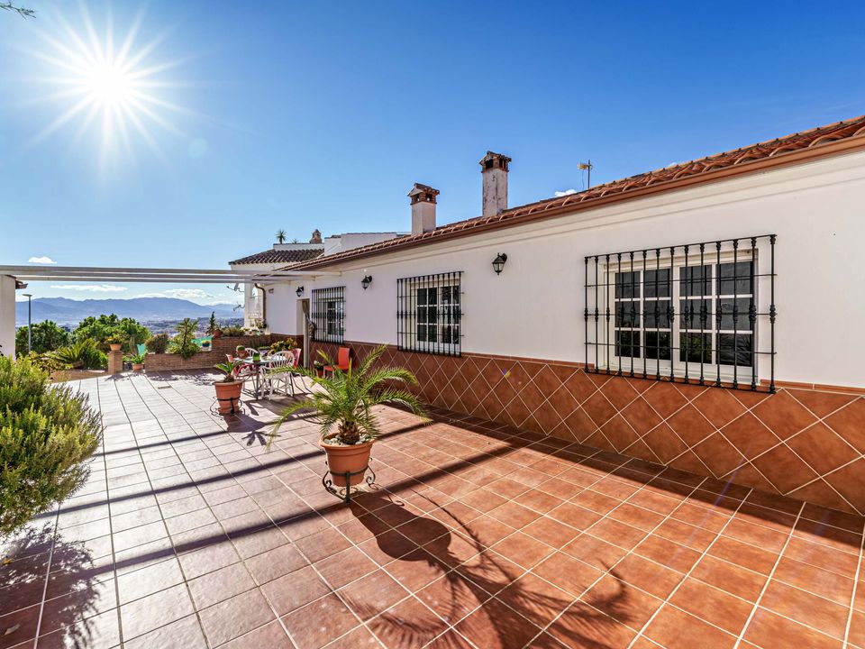 Villa i Malaga city, Malaga - foto 1