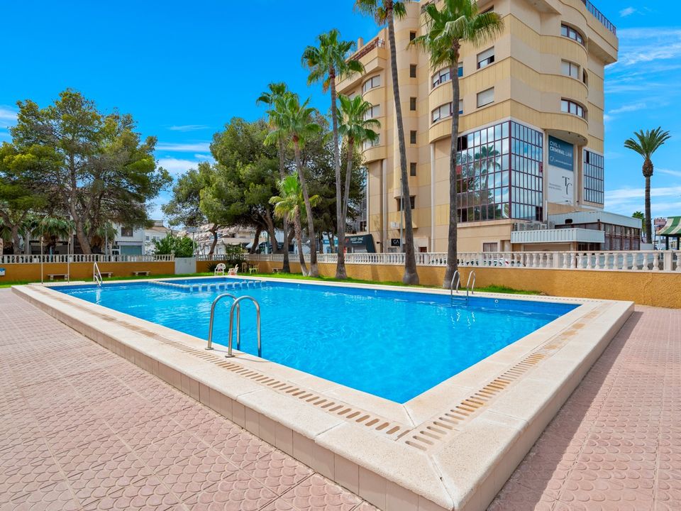 Lejlighed i Punta Prima, Alicante - foto 1