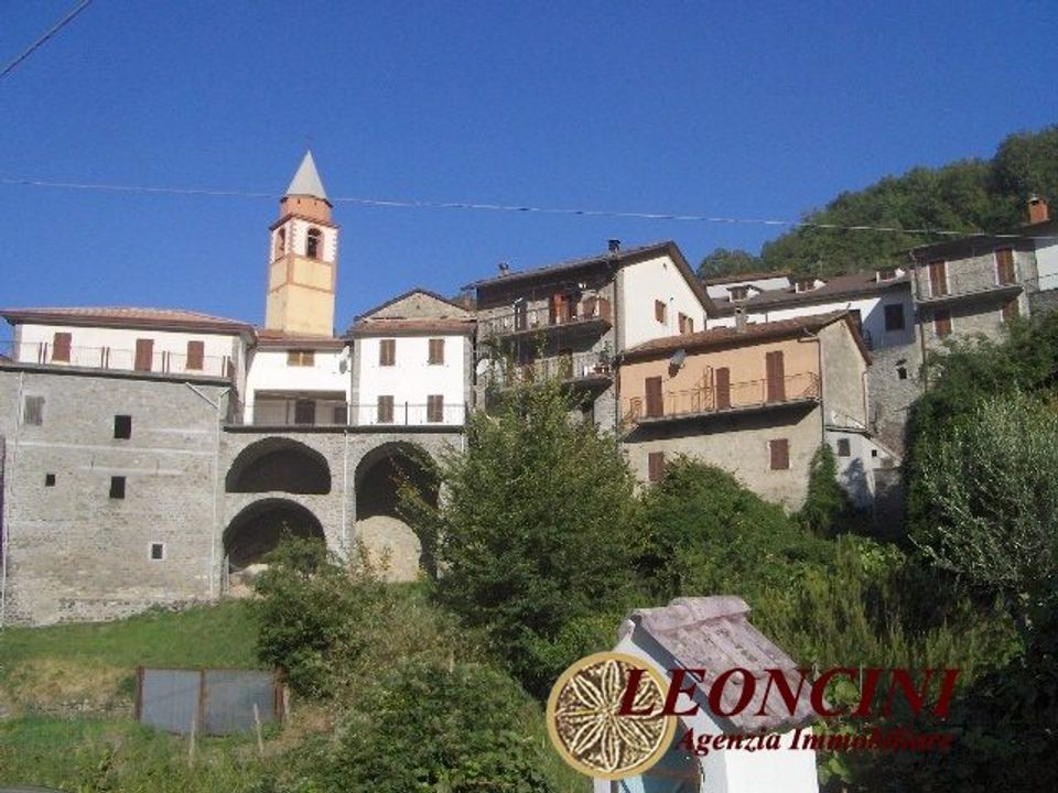 Landejendom i Bagnone, Massa and Carrara - foto 1