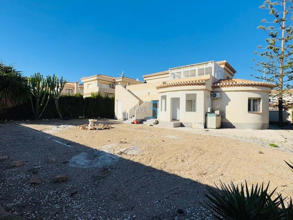 Villa i Playa Flamenca, Alicante - foto 1