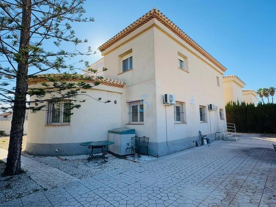 Villa i Playa Flamenca, Alicante - foto 2