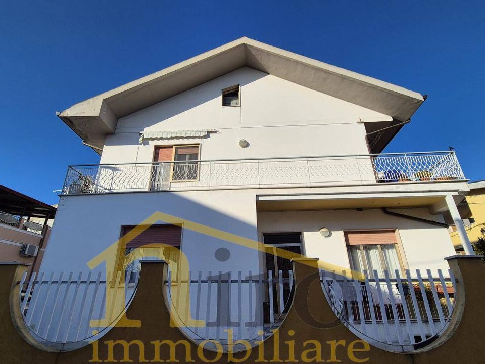 Villa i Pescara, Pescara - foto 1