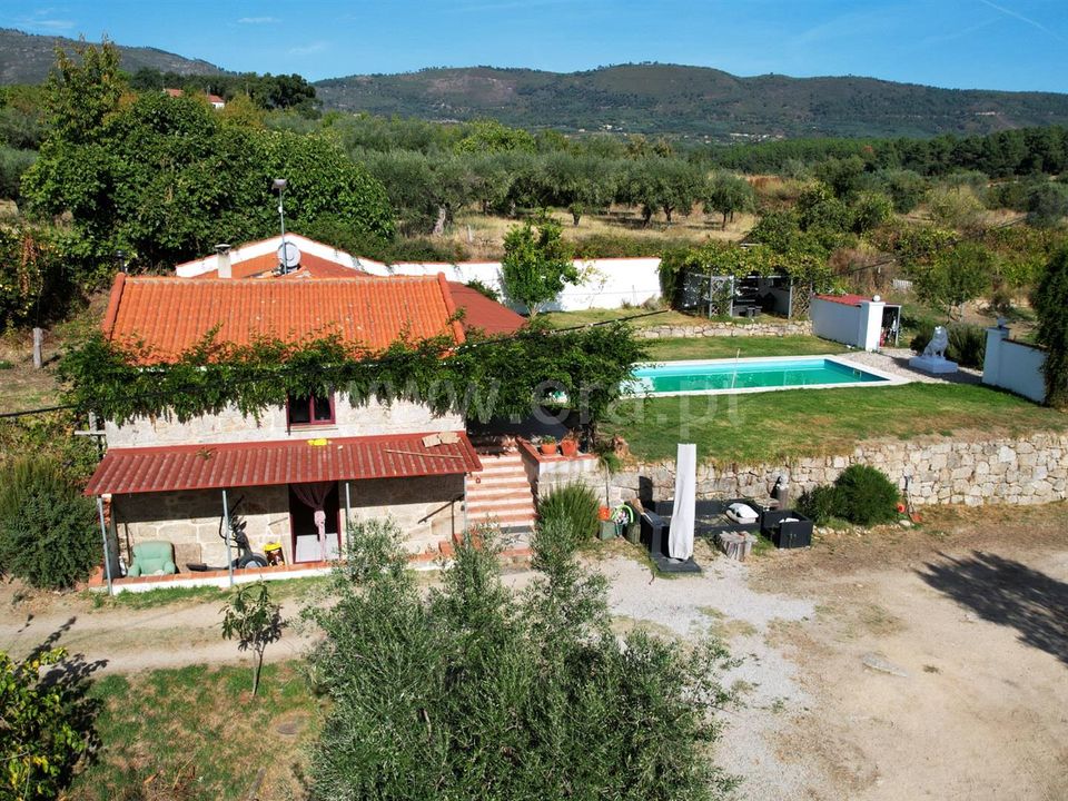 Erhvervsejendom i Fundao, Castelo Branco - foto 1