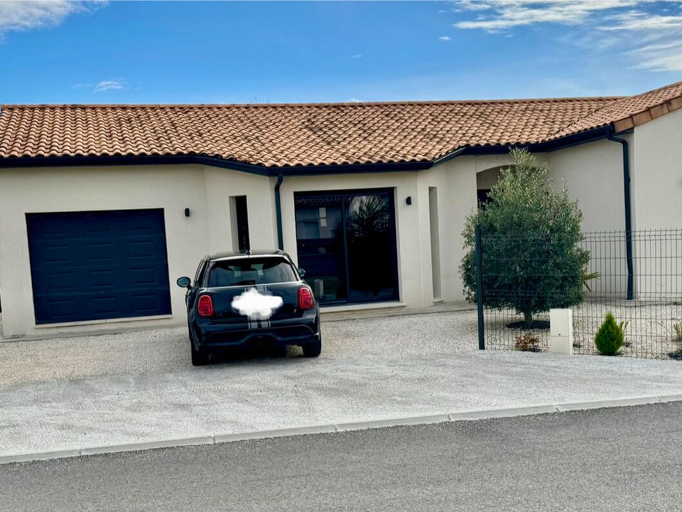 Villa in Saint-Yrieix-Sur-Charente, Charente - foto 2