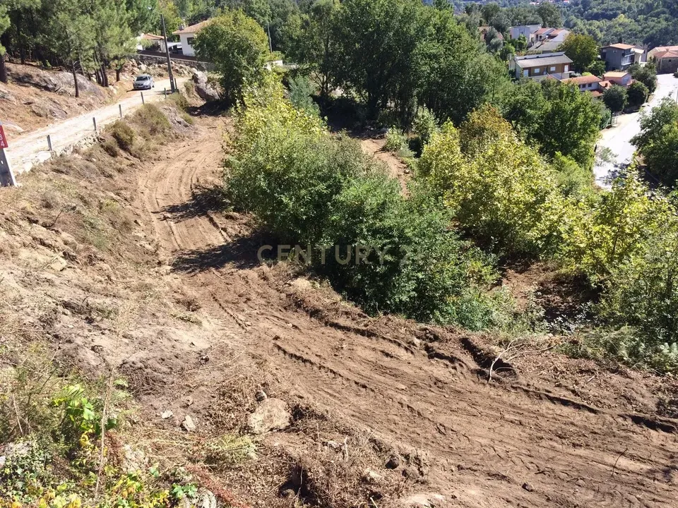 Land in Parada do Bouro, Braga - photo 5