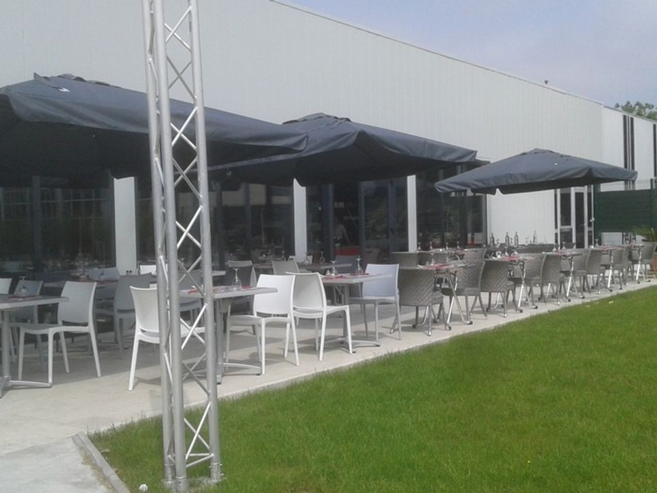 Propiedad comercial en Pauillac, Gironde - foto 1