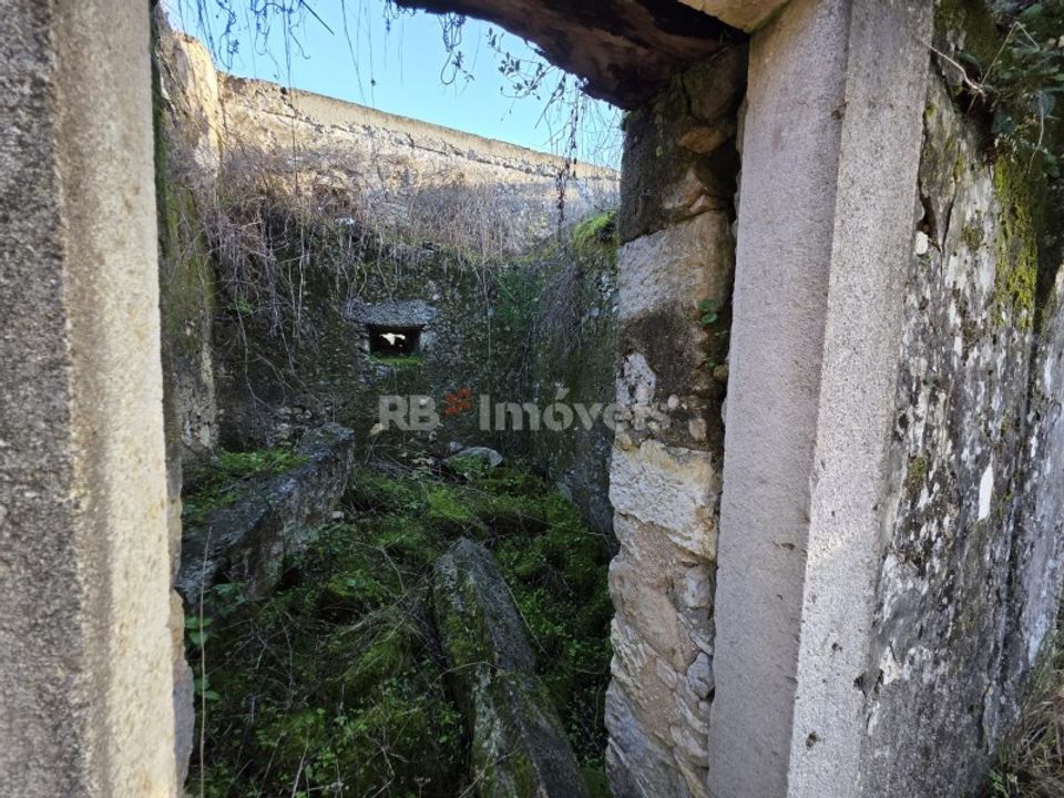 Ruina en Assentiz, Santarem - foto 5