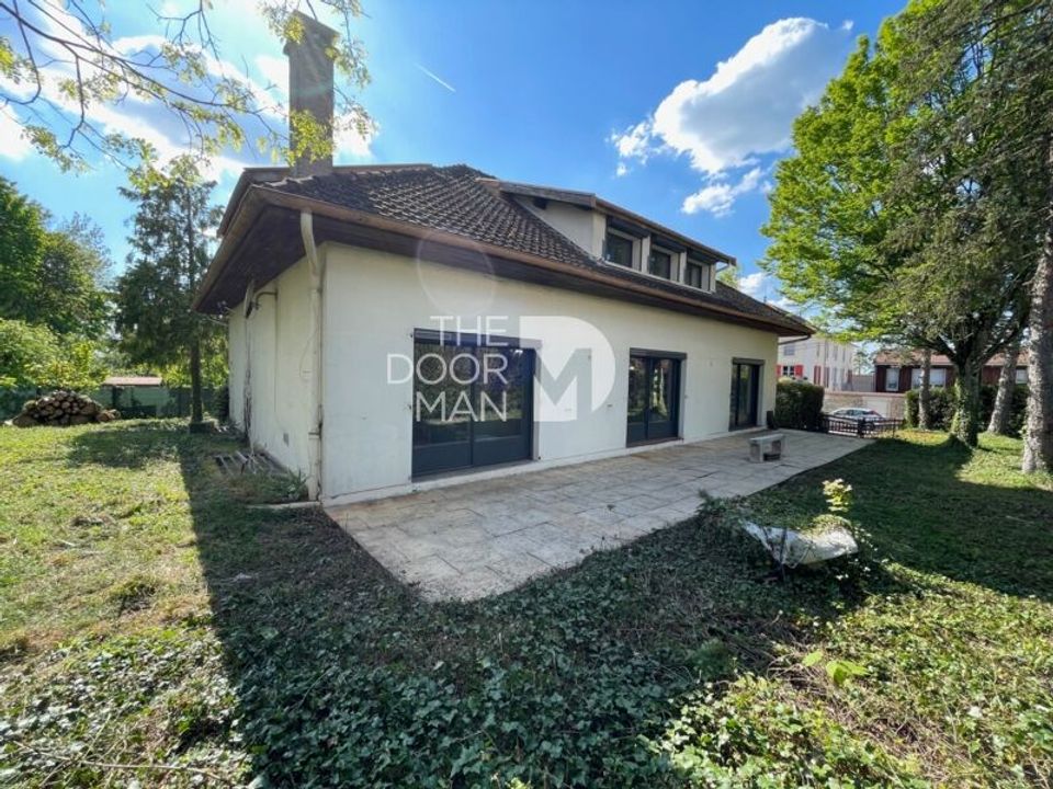 Villa i Chaumont, Haute-Marne - bilde 1