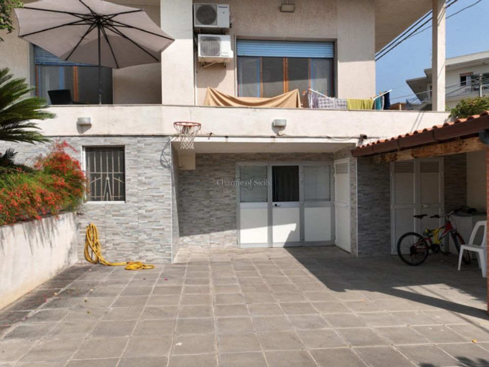 Villa en Ragusa, Ragusa - foto 1