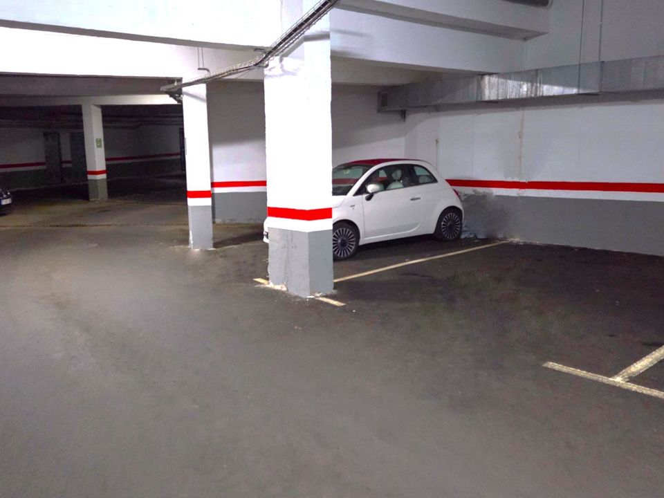 Garage i Playa De Los Cristianos, Tenerife - foto 1