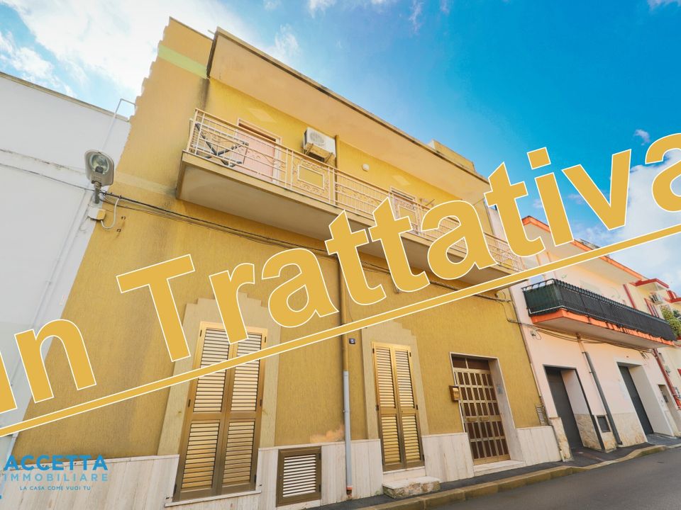 Villa em Taranto, Taranto - foto 1
