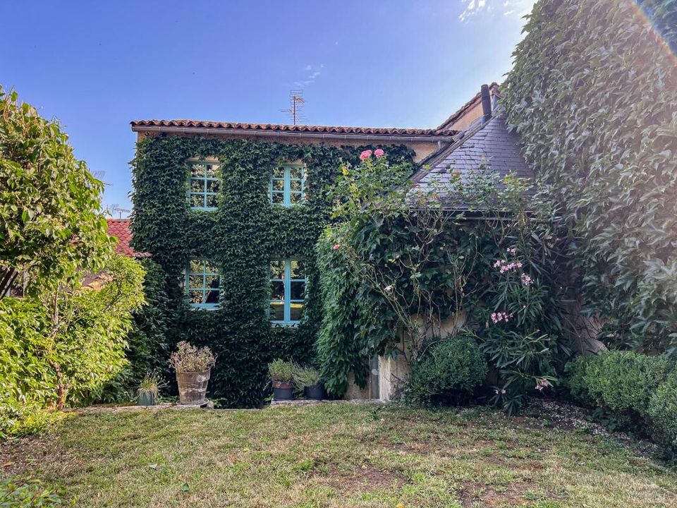 Villa en Poitiers, Vienne - foto 1