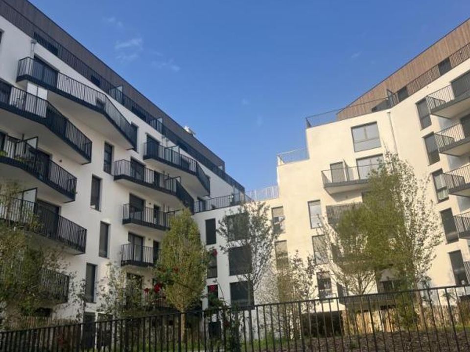 Lejlighed i Noisy-le-Grand, Seine-Saint-Denis - foto 1