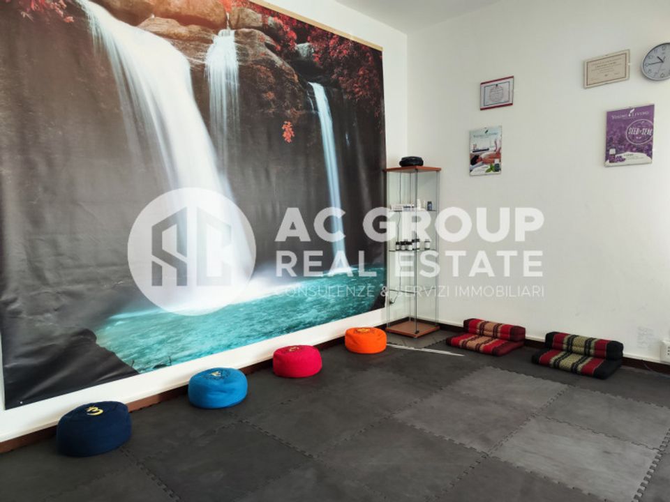 Propiedad comercial en Saronno, Varese - foto 2