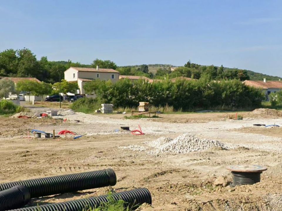 Helårsgrund i Puygiron, Drome - foto 1