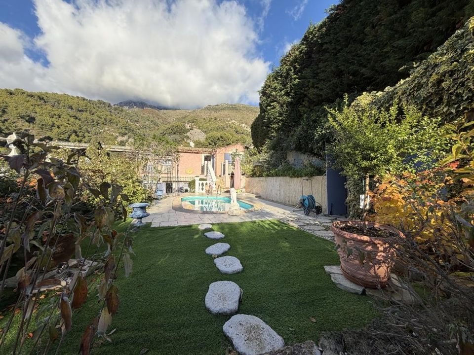 Villa i Menton, Alpes-Maritimes - foto 1