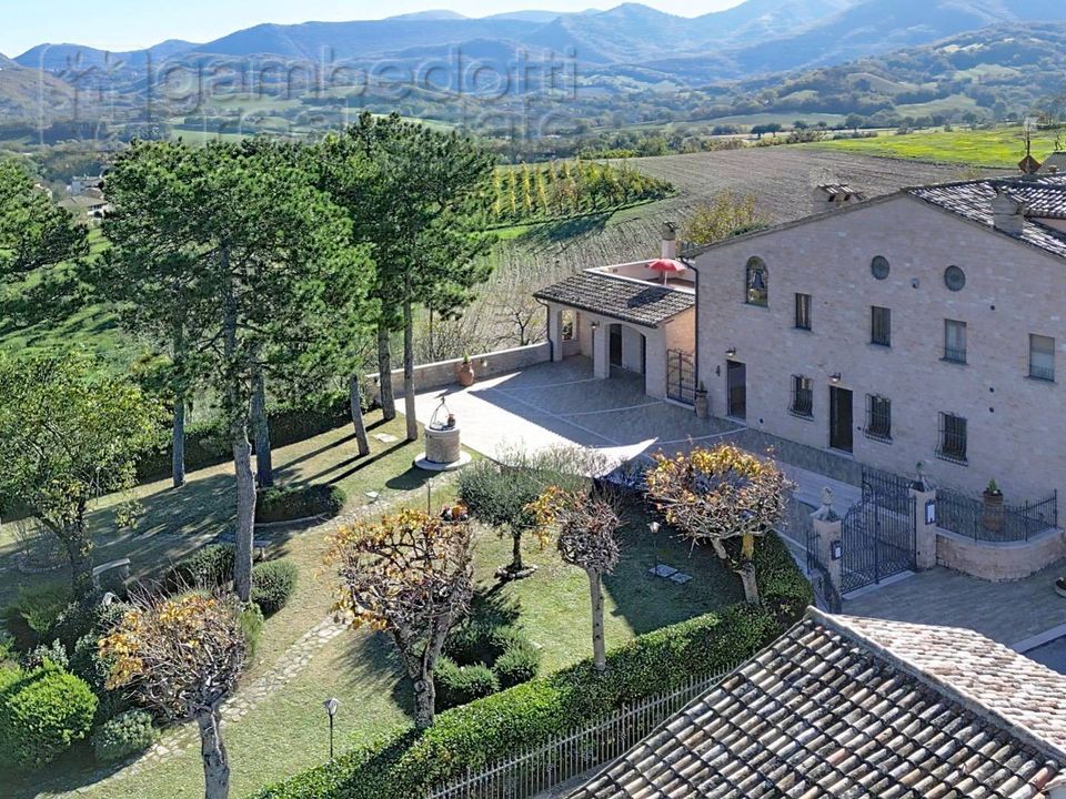 Villa i Cagli, Pesaro and Urbino - bilde 2