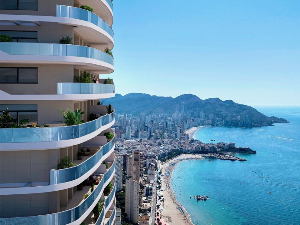 Lejlighed i Playa Poniente, Alicante - foto 1