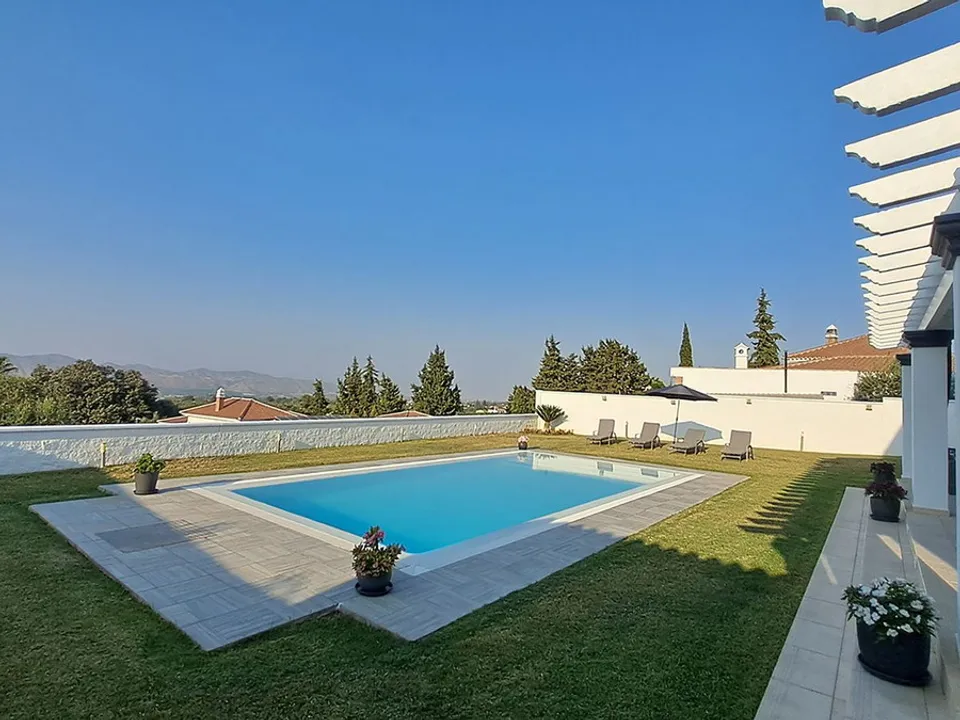 Villa i Alhaurin El Grande, Malaga - foto 1