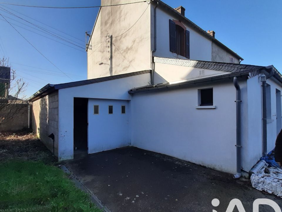 Casa de pueblo en Carhaix-Plouguer, Finistere - foto 1