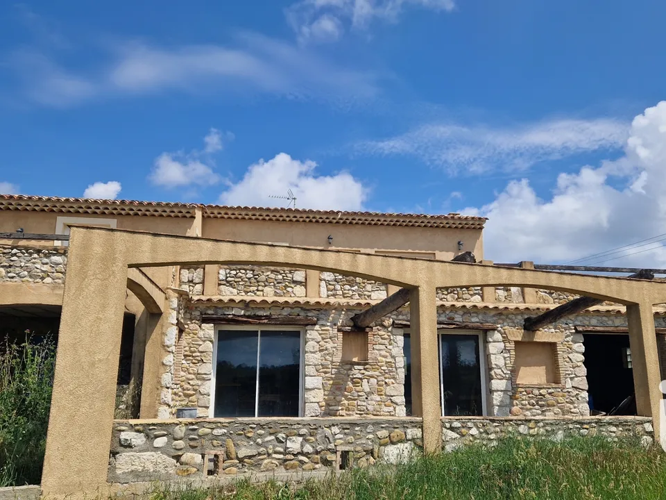 Villa i Montagnac-Montpezat, Alpes-de-Haute-Provence - foto 1