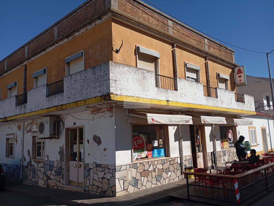 Byhus i Santiago do Cacem, Setubal - foto 1