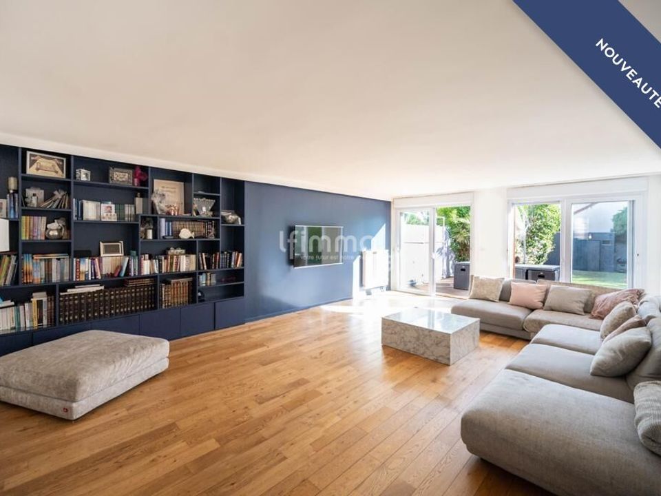 Villa i Enghien-les-Bains, Val-d'Oise - bilde 1