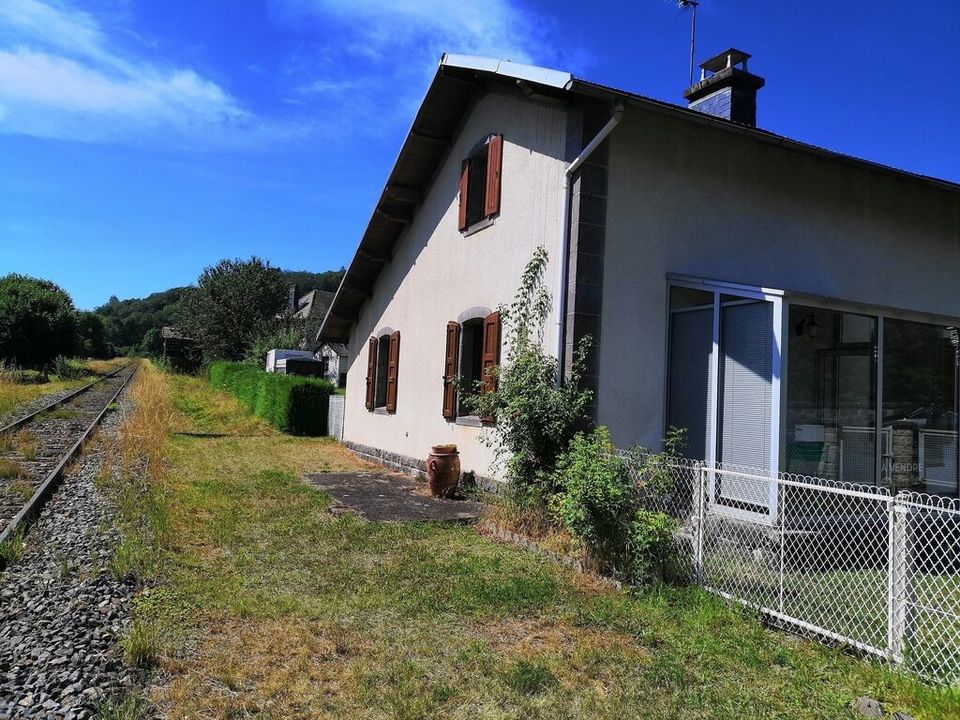Villa i La Bourboule, Puy-de-Dome - foto 1