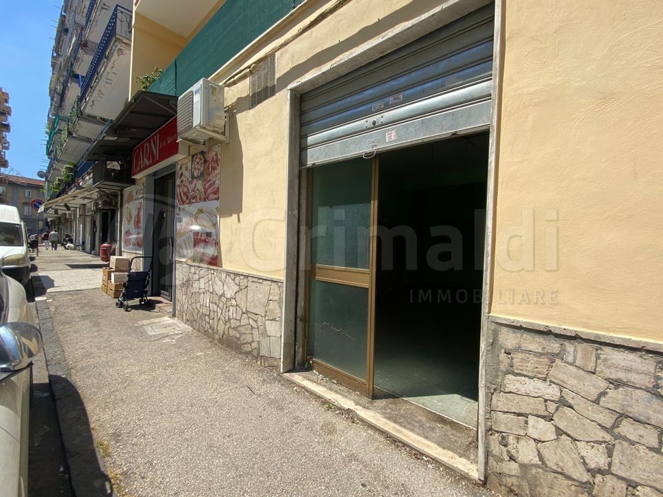 Erhvervsejendom i Giugliano in Campania, Naples - foto 4