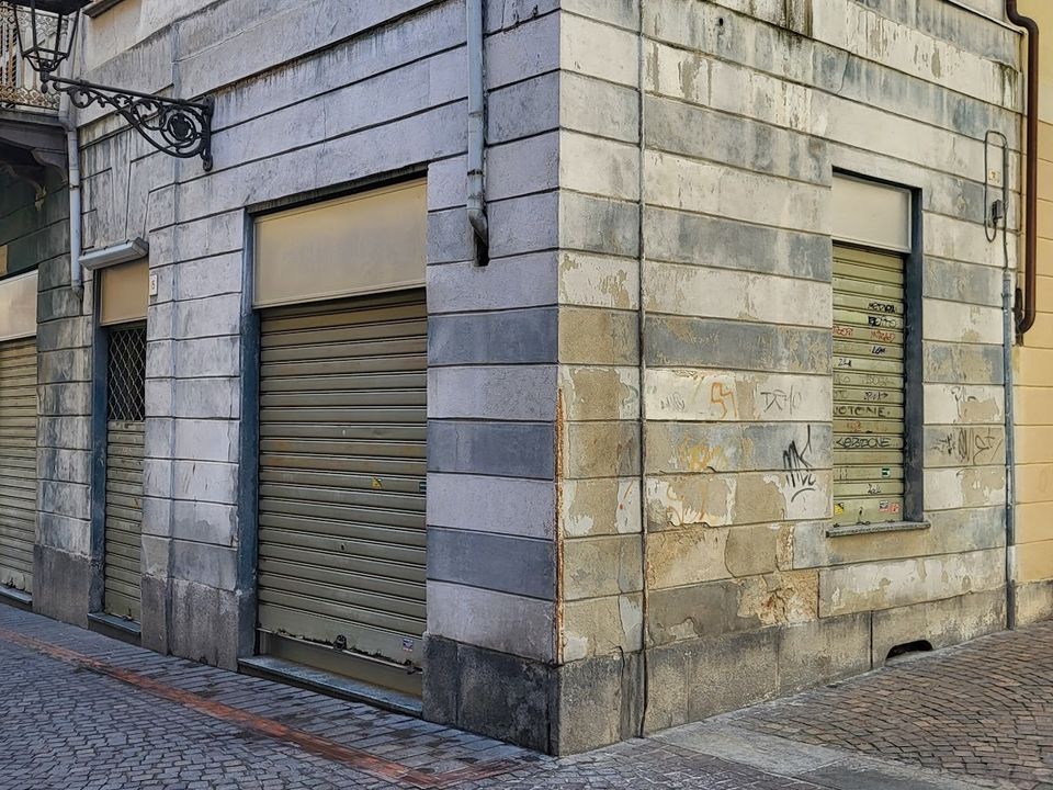 Erhvervsejendom i Vercelli, Vercelli - foto 4