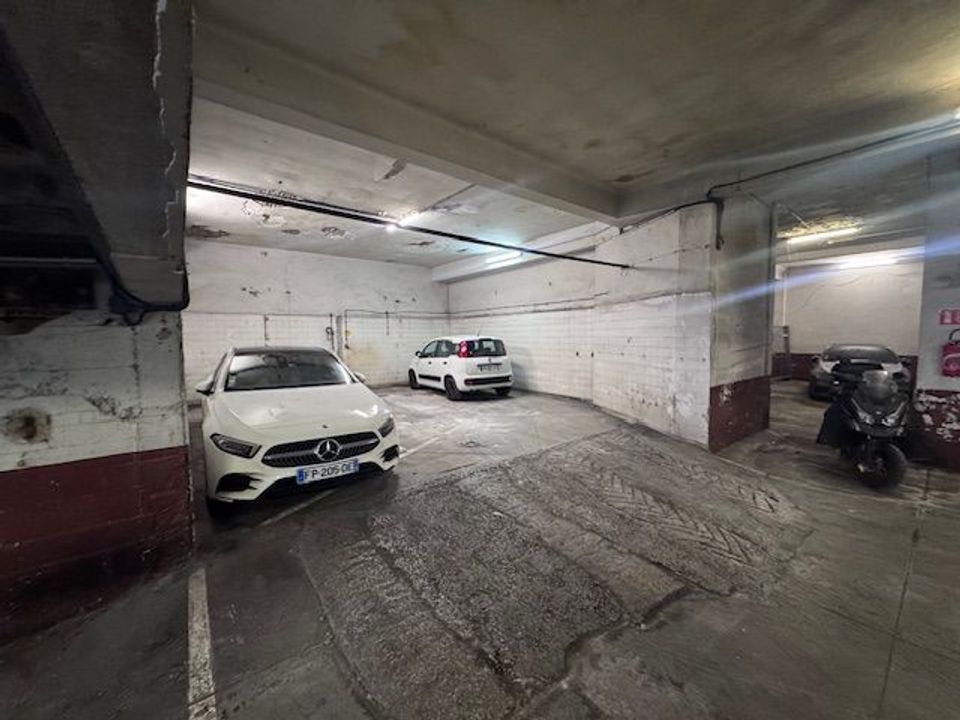 Garage i Marseille, Bouches-du-Rhone - foto 5
